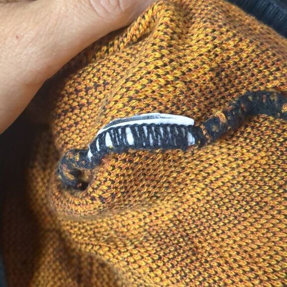 Vintage Tundra Geometric Orange Black Pullover Sweater Button Collar L Large - Picture 6 of 8
